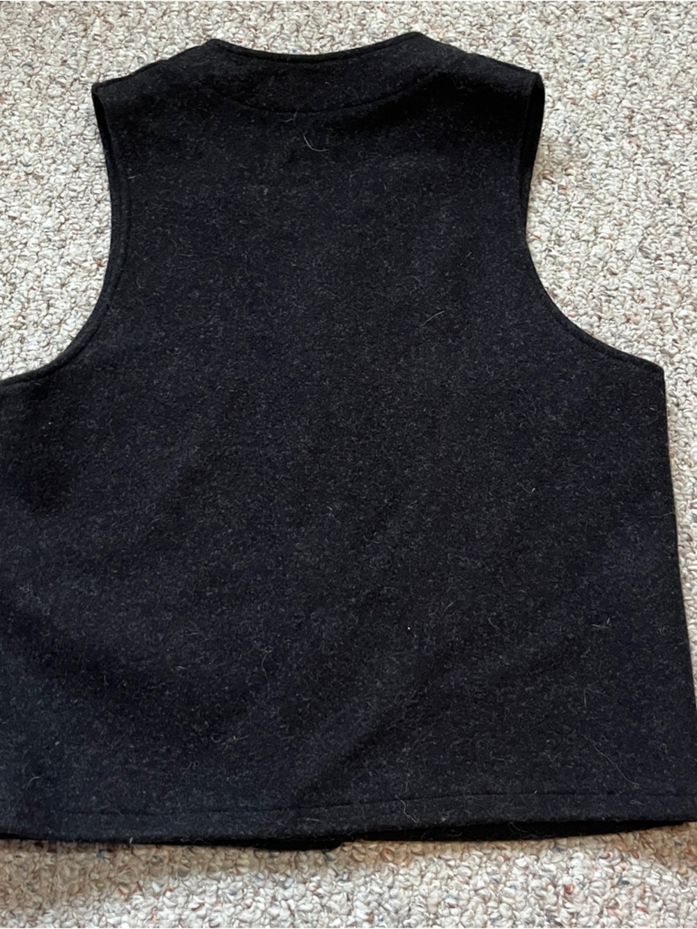 Filson Mackinaw Wool black sweater vest button front mens small pockets warm - Picture 5 of 5